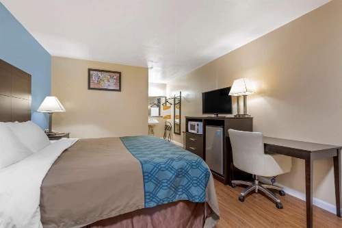 Econo Lodge Woodstock  Shenandoah Valley I 81 image 19