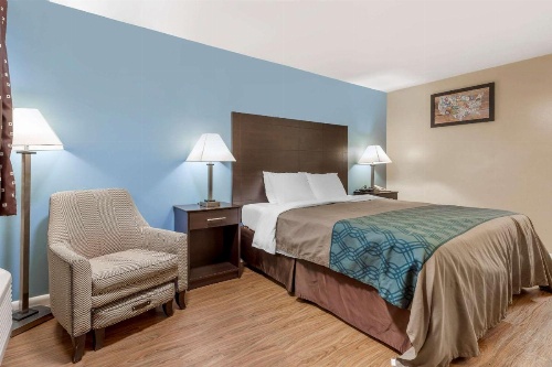Econo Lodge Woodstock  Shenandoah Valley I 81 image 21