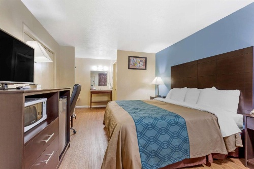 Econo Lodge Woodstock  Shenandoah Valley I 81 image 24